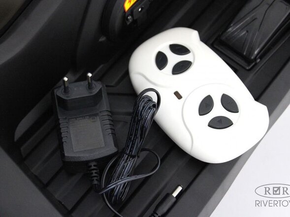 Детский электроквадроцикл McLaren JL212 (P111BP)